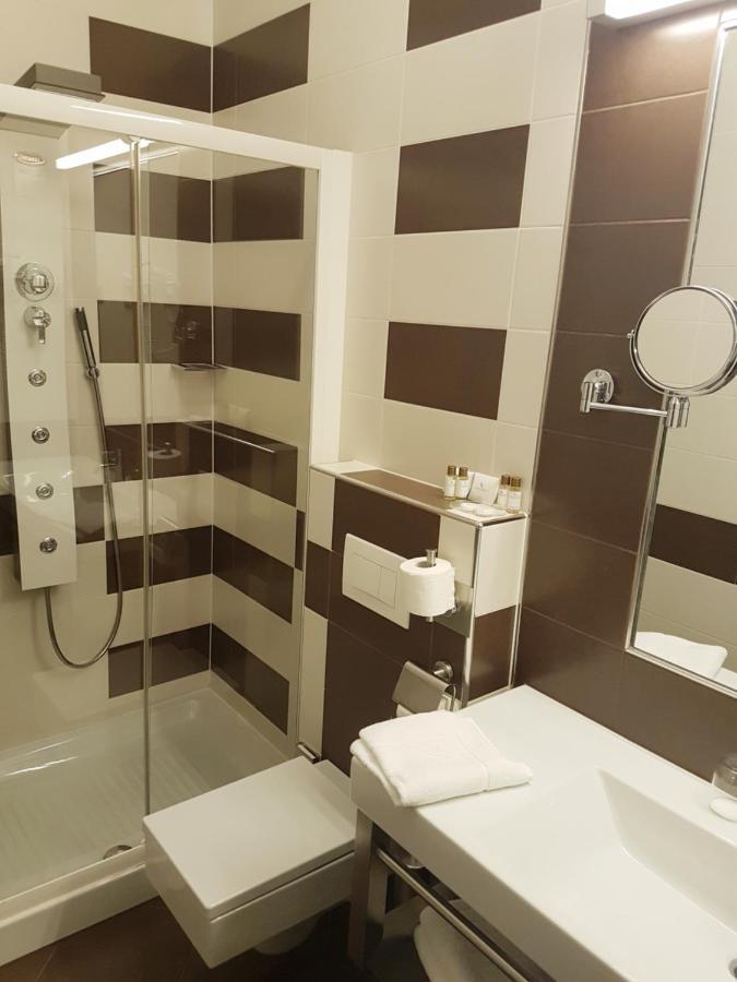 Lambergh Chateau & Hotel Dvorska Vas Ngoại thất bức ảnh