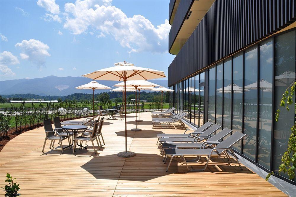 Lambergh Chateau & Hotel Dvorska Vas Ngoại thất bức ảnh