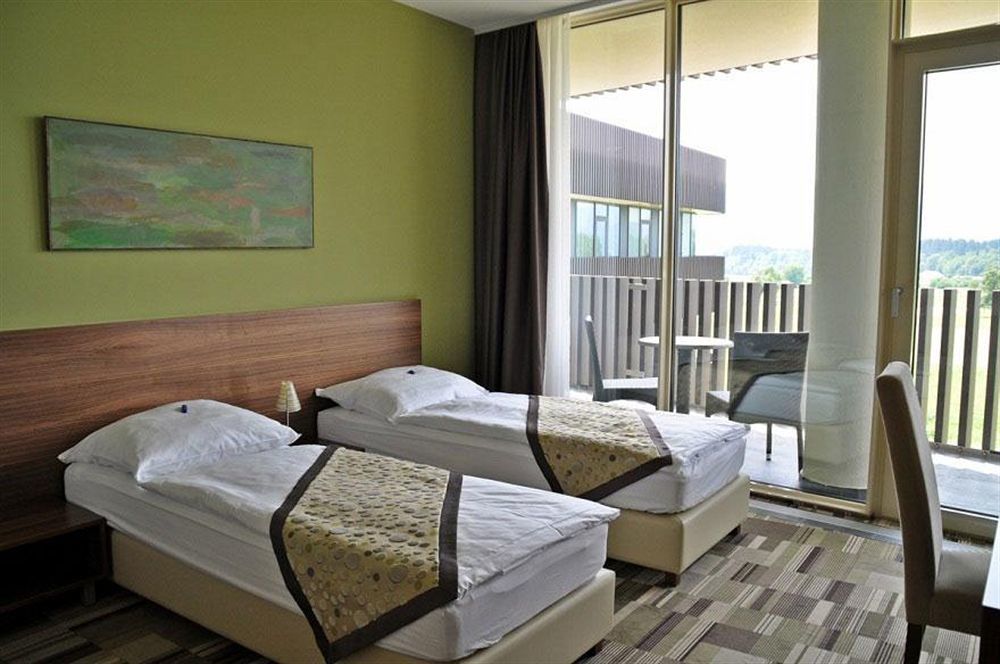 Lambergh Chateau & Hotel Dvorska Vas Ngoại thất bức ảnh