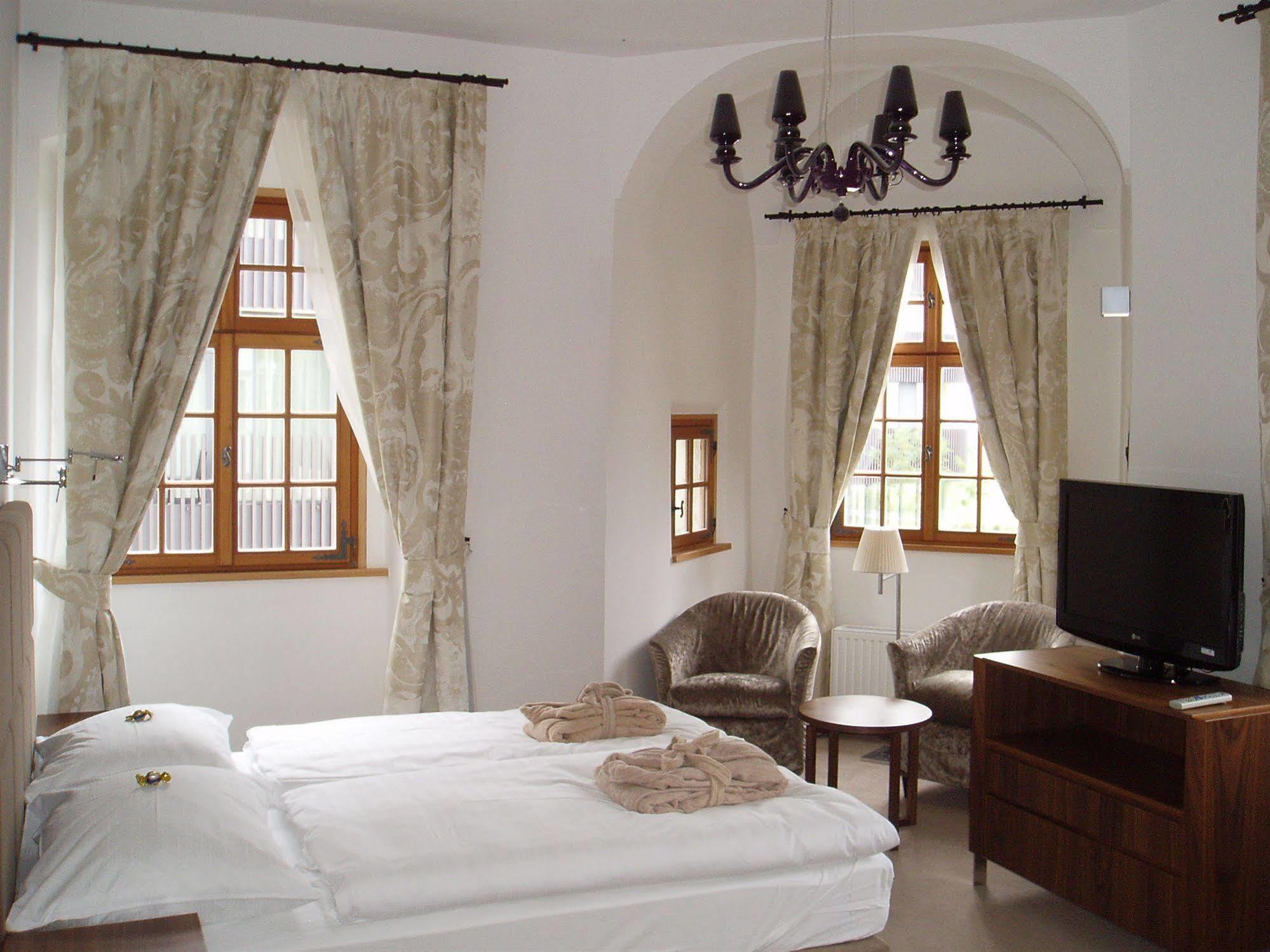 Lambergh Chateau & Hotel Dvorska Vas Ngoại thất bức ảnh