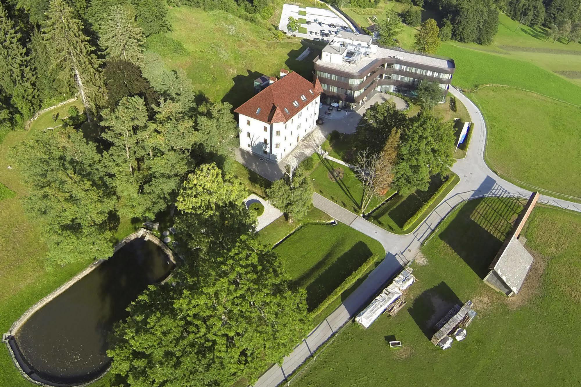 Lambergh Chateau & Hotel Dvorska Vas Ngoại thất bức ảnh