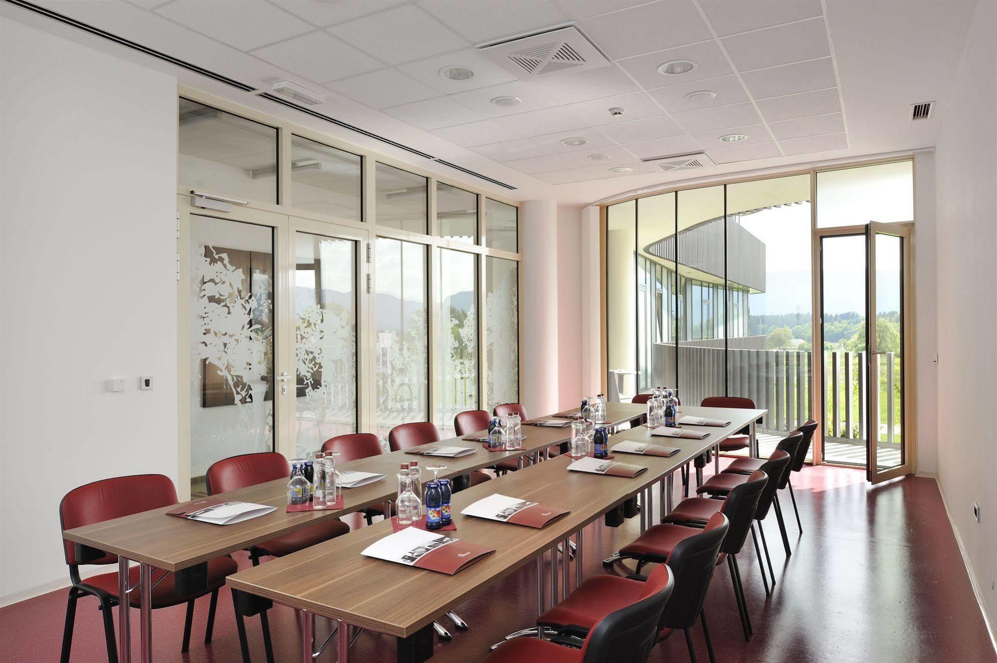 Lambergh Chateau & Hotel Dvorska Vas Ngoại thất bức ảnh